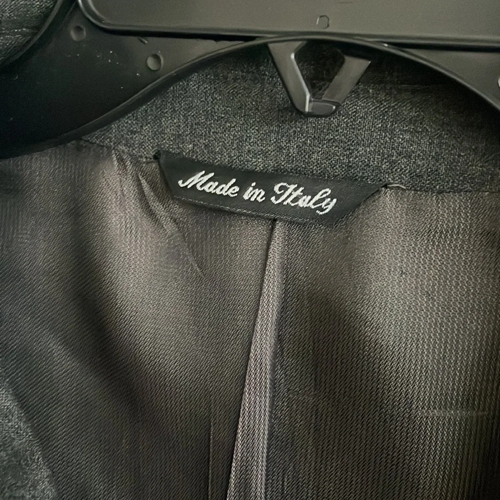 Blazer - Picture 3 of 4